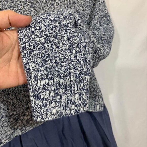 ☑️ A Pea in the Pod maternity sweater. Size large. Blue and white. New cond… - Picture 6 of 7